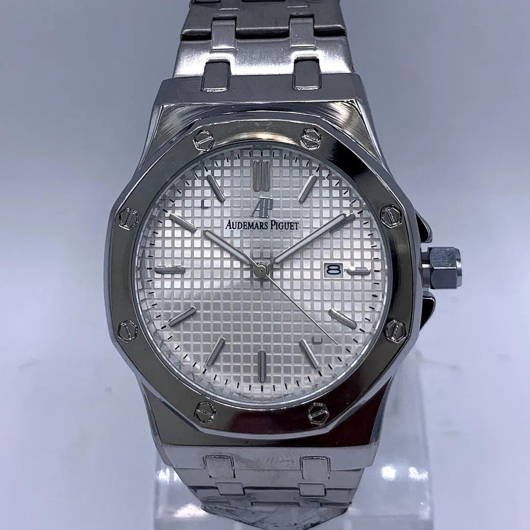 Audemars Piguet Royal Oak  – Silver Textured Edition